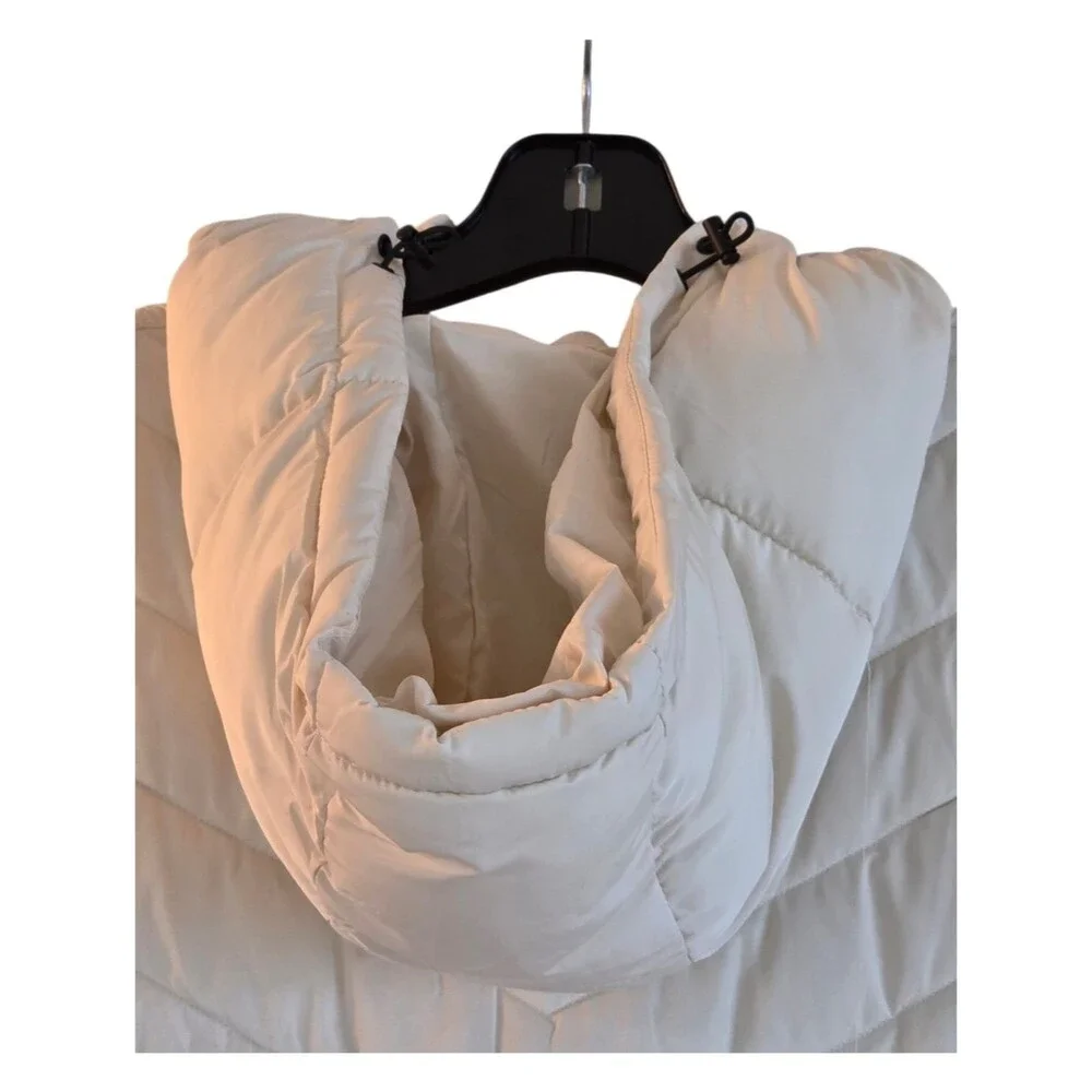 Ivory Chevron Puffer Vest Hooded Tahari Woman 3X NWOT Winter Classic